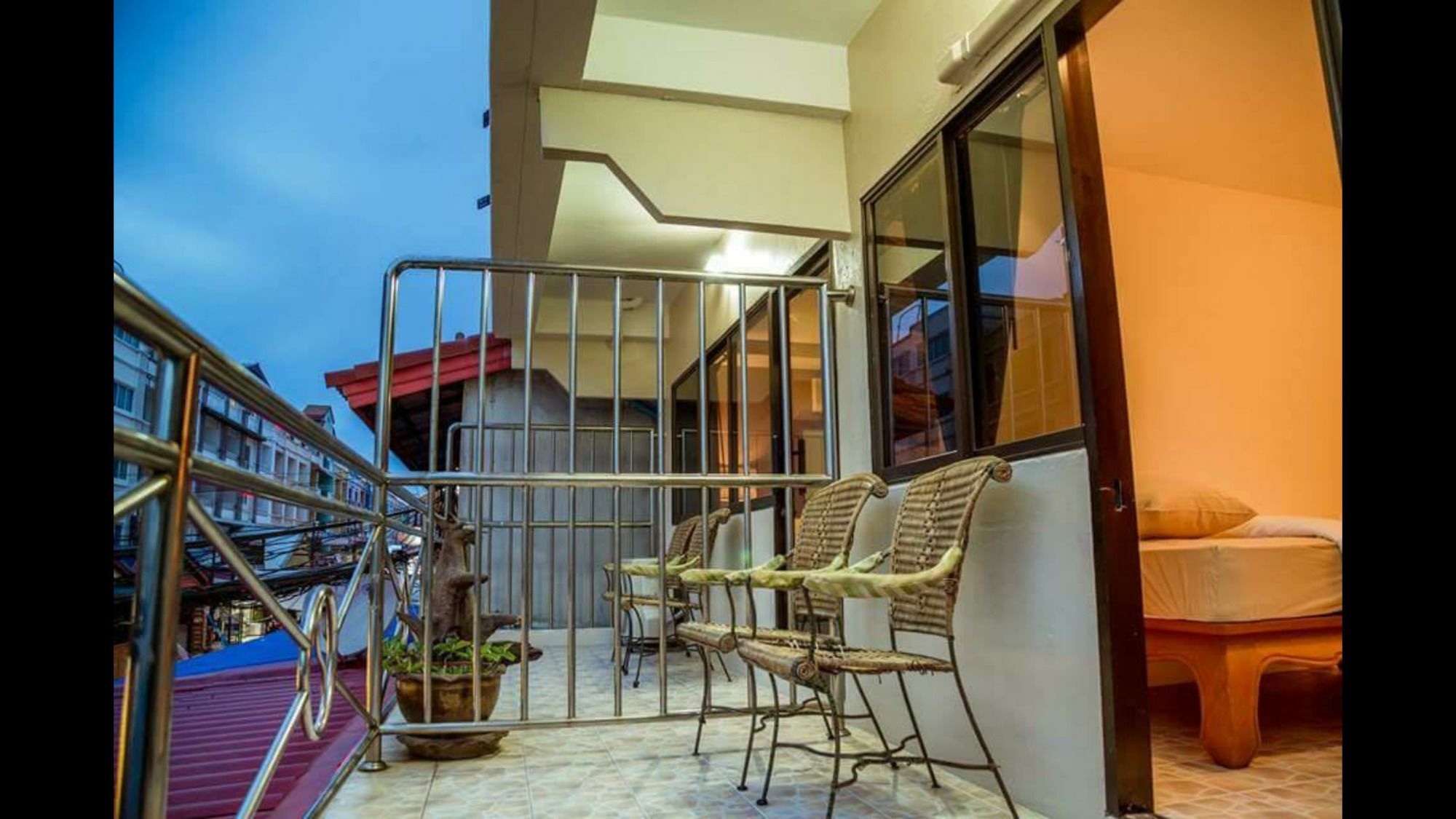 Avenue Beach Hotel Jomtien Beach Dış mekan fotoğraf